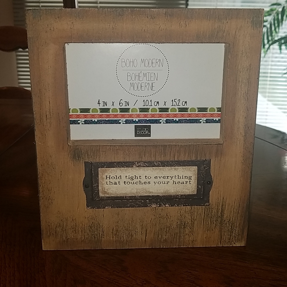 NWOT Country Style Picture Frame - Picture 2 of 3